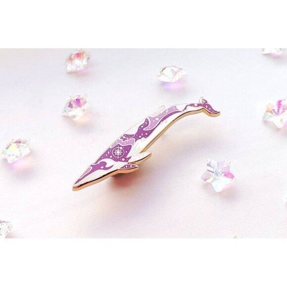 Whale Enamel Pin - Gold Plated Brooch - RARE Celestial and Sea Life Jewelry - Picture 7 of 9
